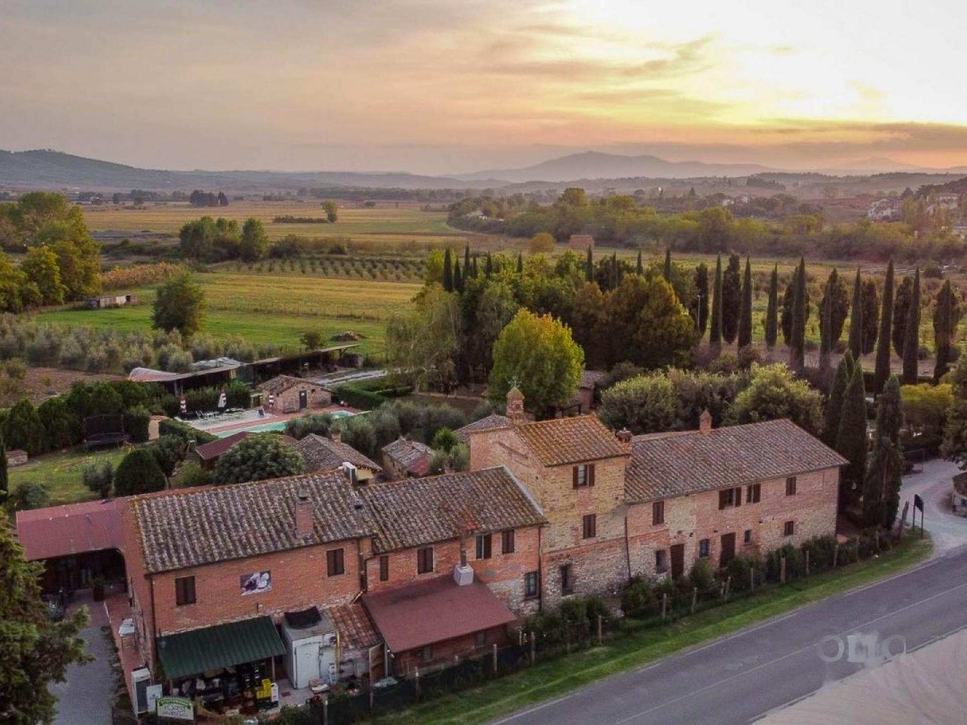 25 Bedrooms - Farmhouse - Umbria - For Sale - A1190ta86987
