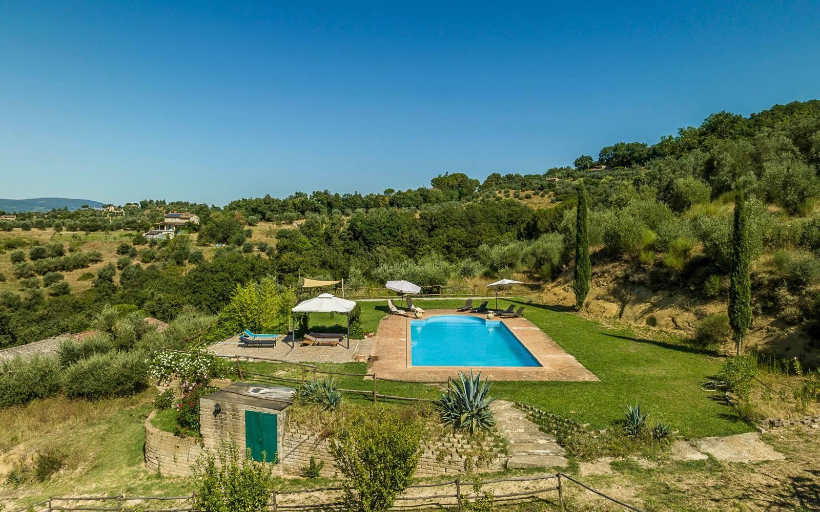 7 Bedrooms - Farmhouse - Umbria - For Sale - A1190rc85109