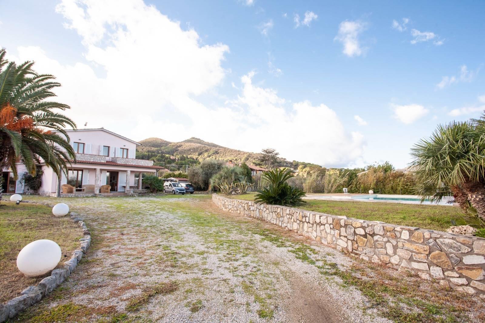 2 Bedrooms - Villa - Tuscany - For Sale - A4018rva