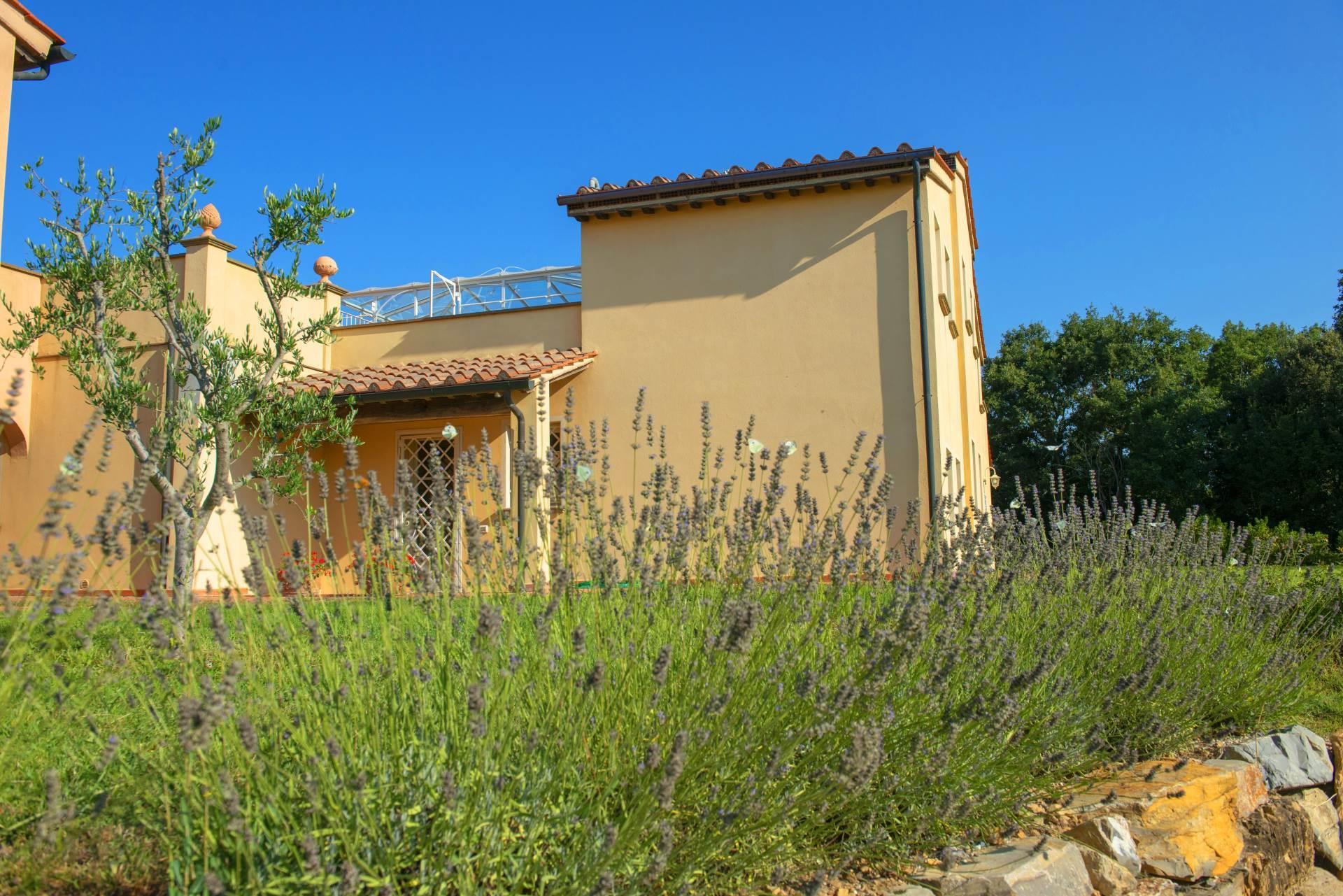 6 Bedrooms - Villa - Tuscany - For Sale - A9591rva
