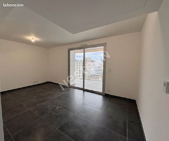 Appartement à louer, 37m², Marseille 8ème