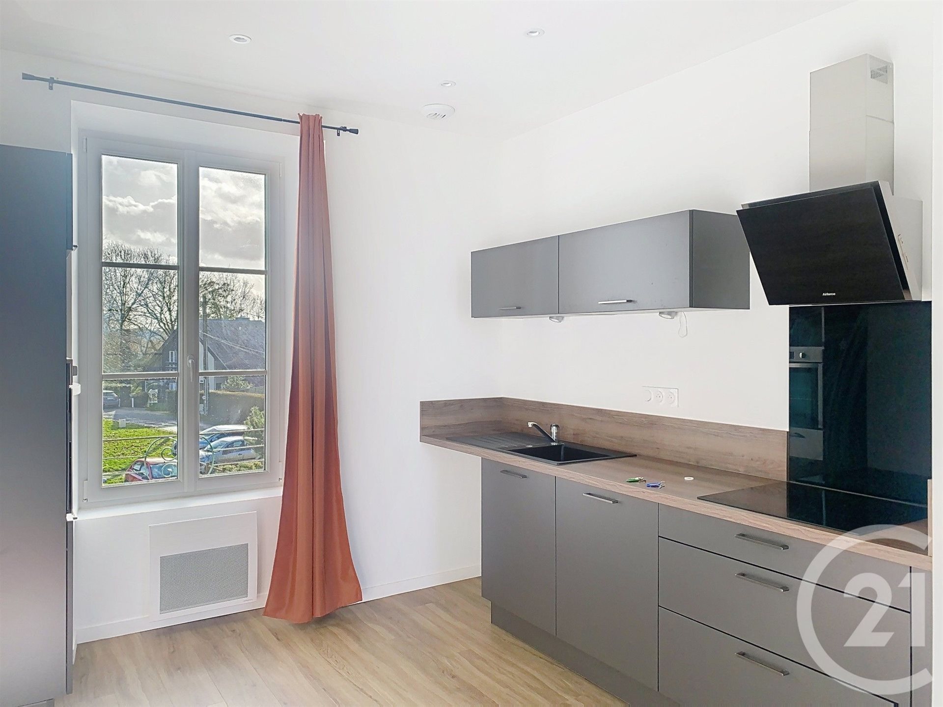 Appartement à louer, 52m², Lanvallay