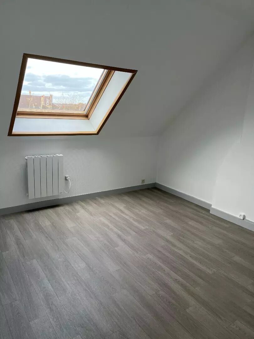 Appartement à louer, 91m², Carentan