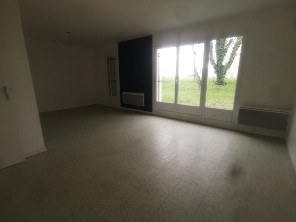 Maison à louer, 106m², Chinon