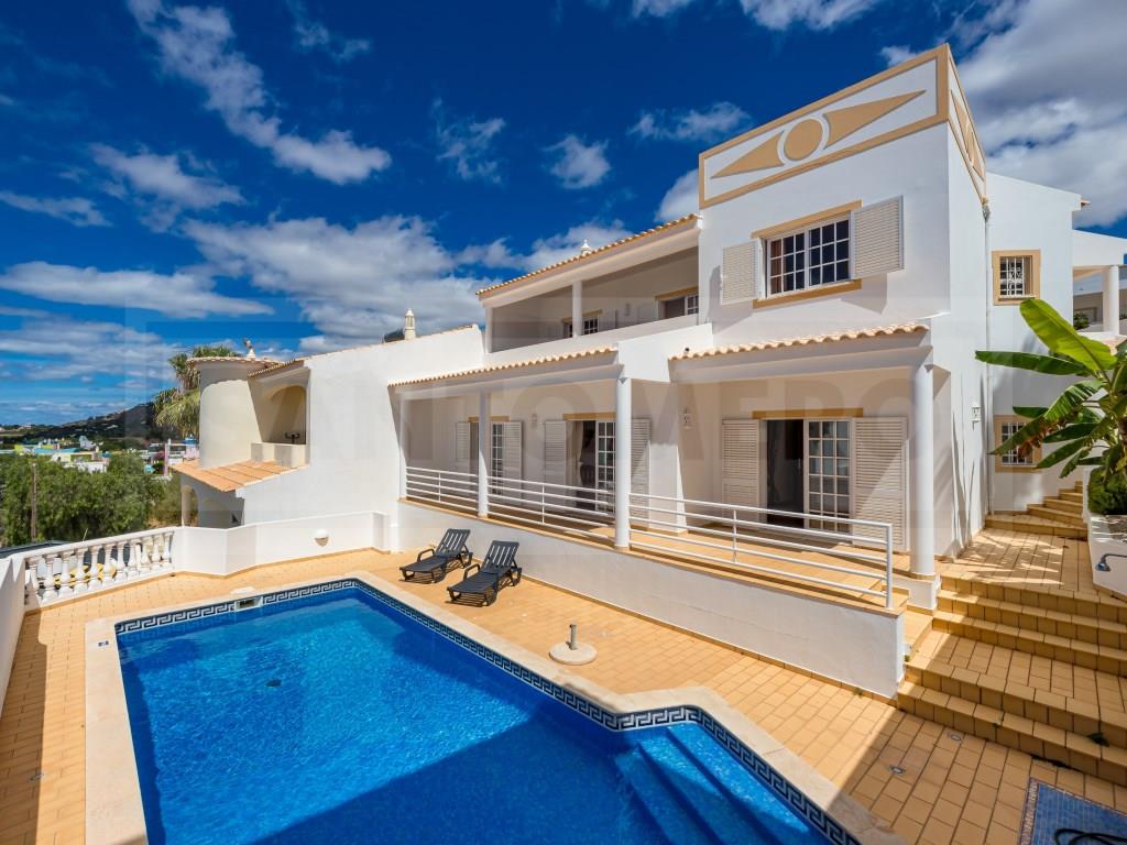 3 bedroom villa with pool Albufeira, Albufeira Marina
