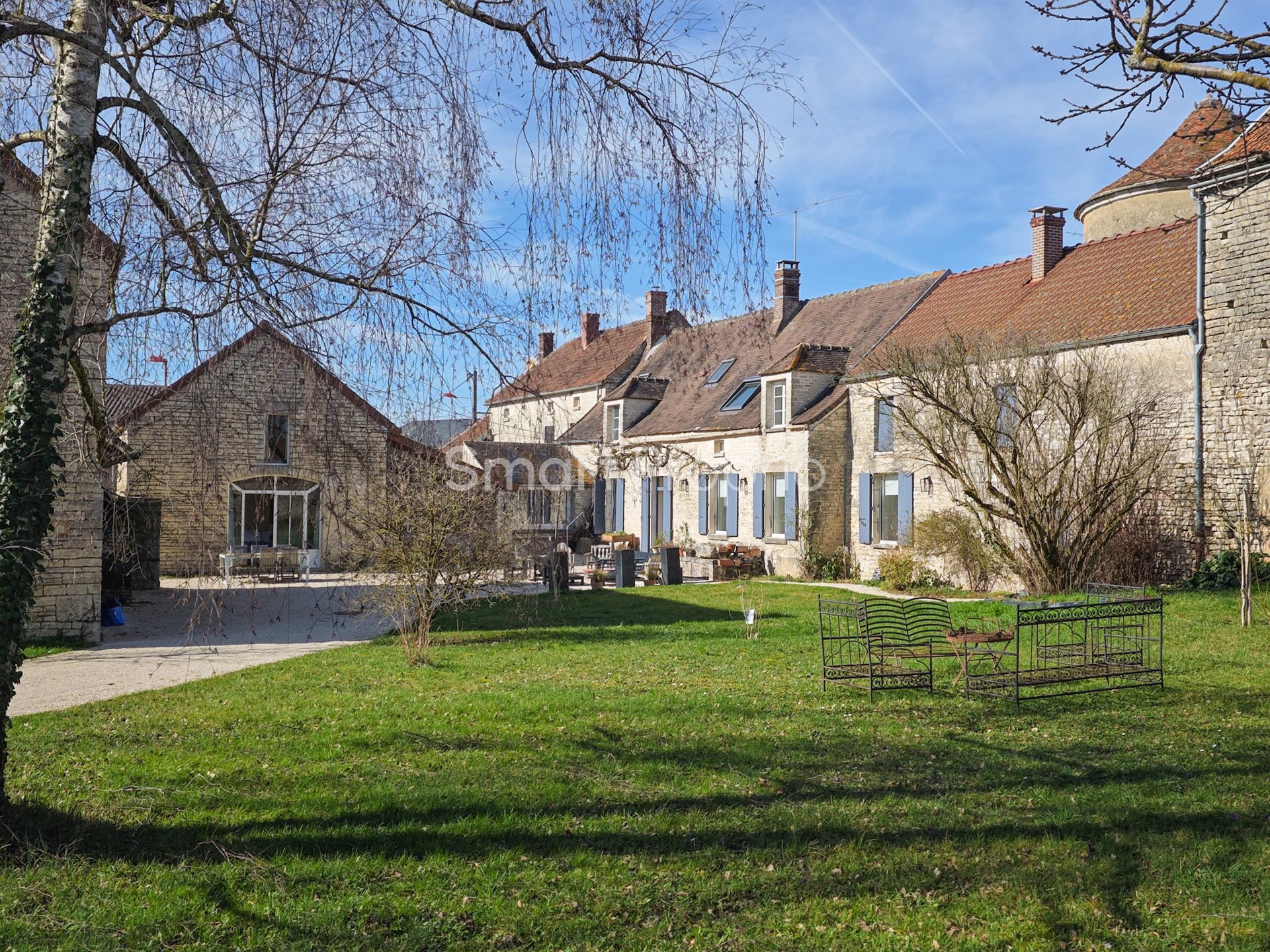 Maison à vendre, 300m², Moulins-en-Tonnerrois