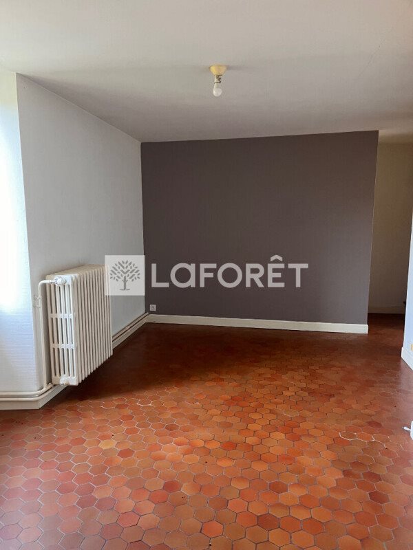 Appartement à louer, 55m², Gourdon