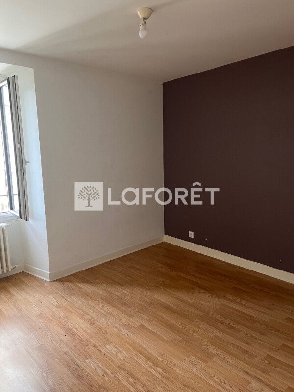 Appartement à louer, 55m², Gourdon