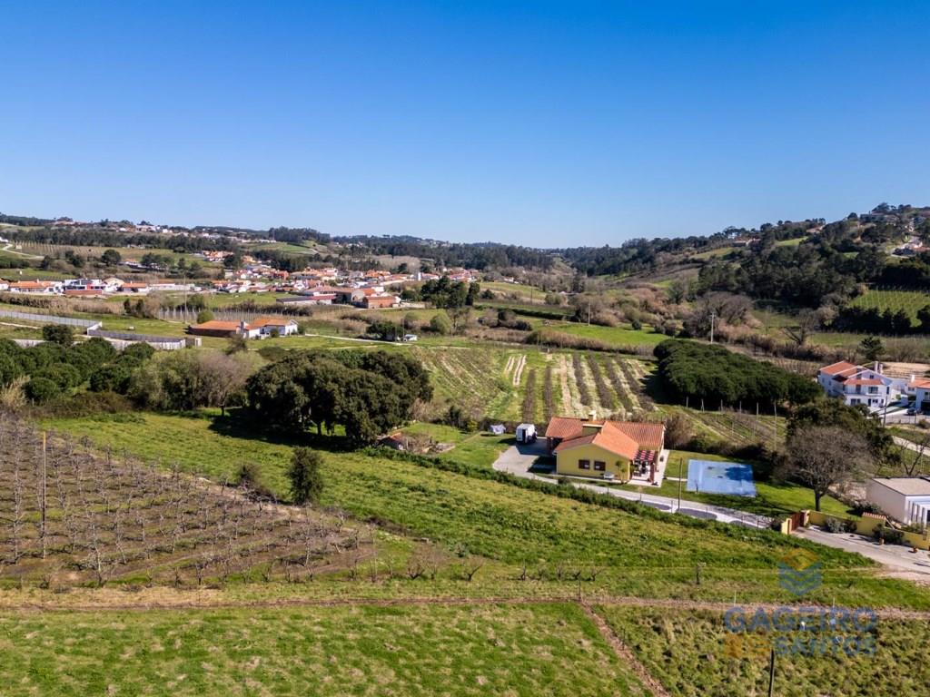 Terreno con Pip Aprobado para la Construcción de Dos Viviendas en Alfeizerão