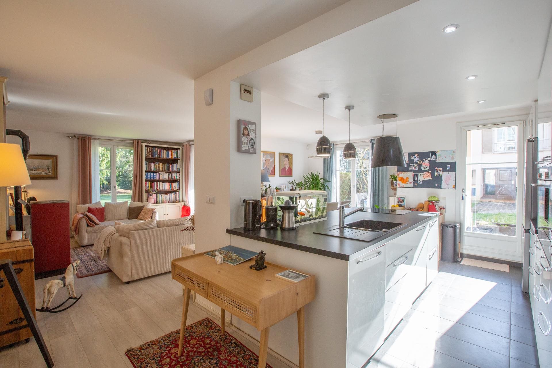 Appartement à vendre, 99m², Le Mesnil-Saint-Denis