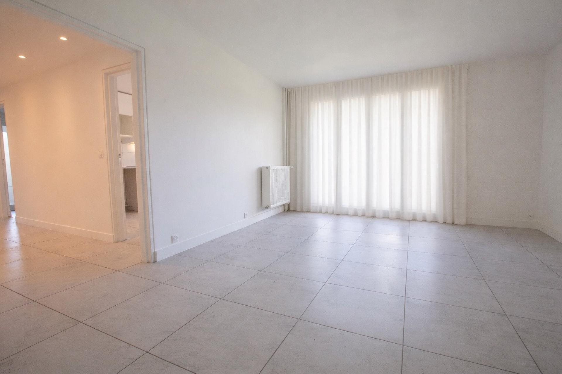 Appartement à vendre, 71m², Le Mesnil-Saint-Denis