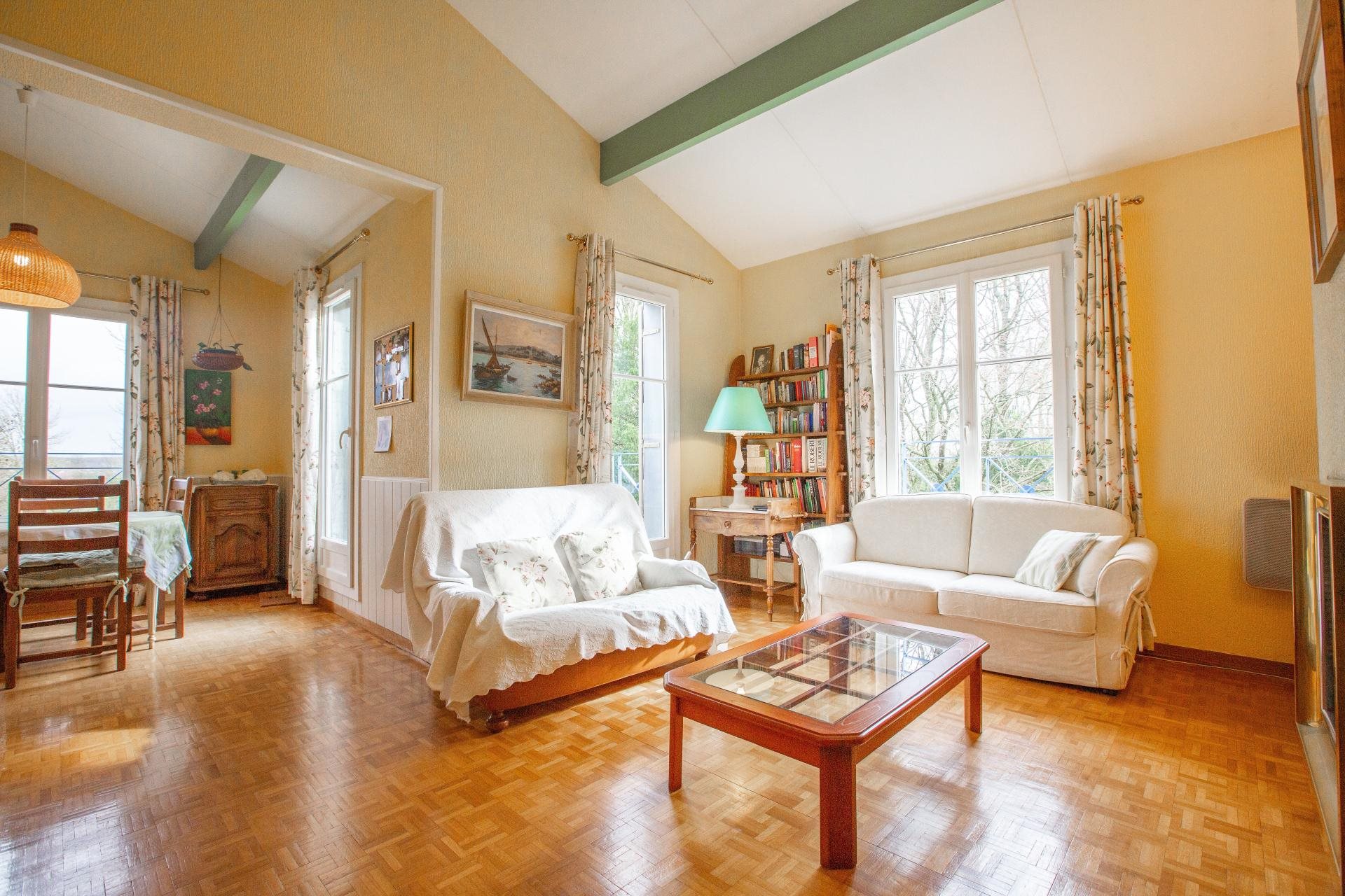 Appartement à vendre, 107m², Le Mesnil-Saint-Denis