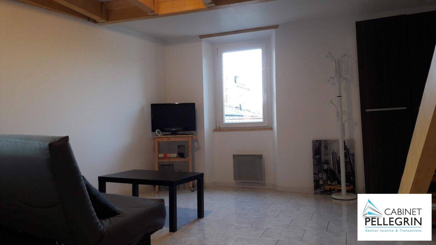 Appartement à louer, 40m², Simiane-Collongue