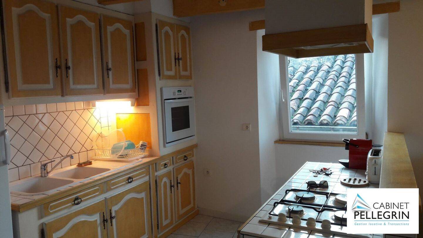 Appartement à louer, 40m², Simiane-Collongue