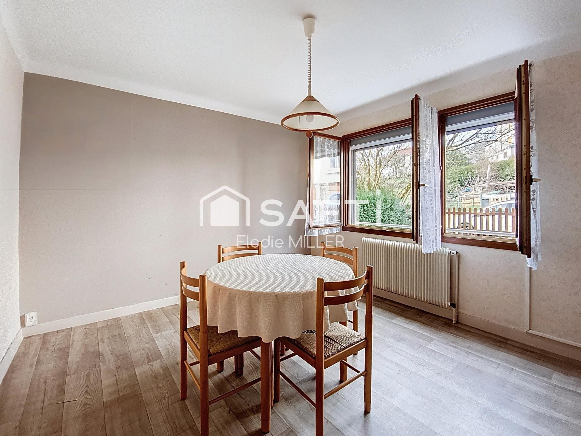 Maison à vendre, 101m², Pont-Saint-Vincent