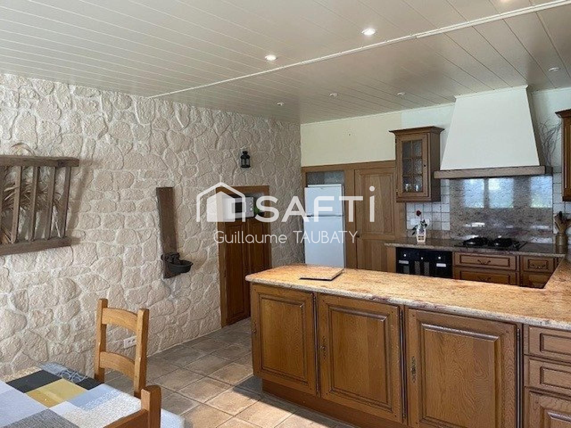 Maison à vendre, 170m², Reugney