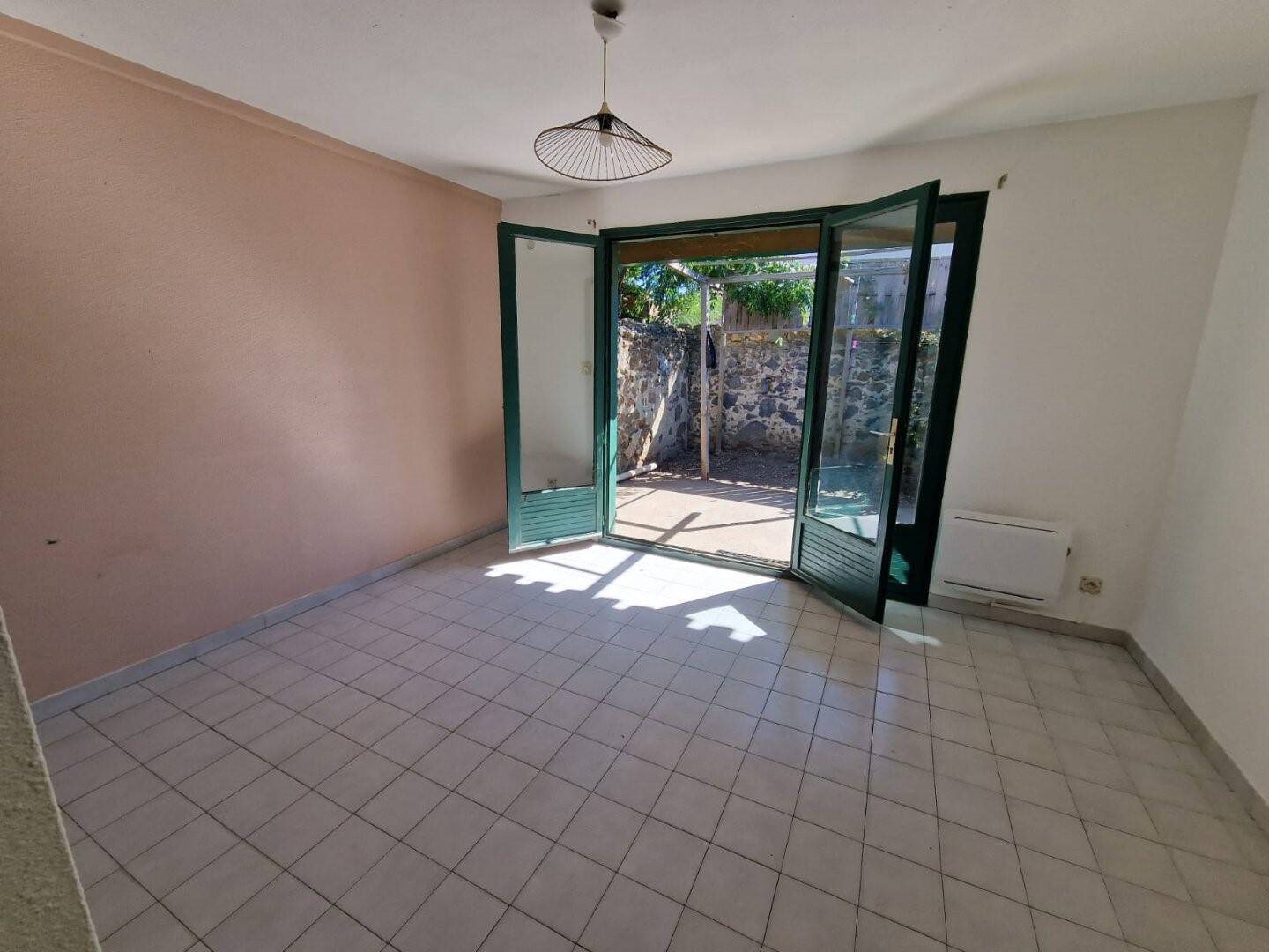 Maison à louer, 33m², Vias