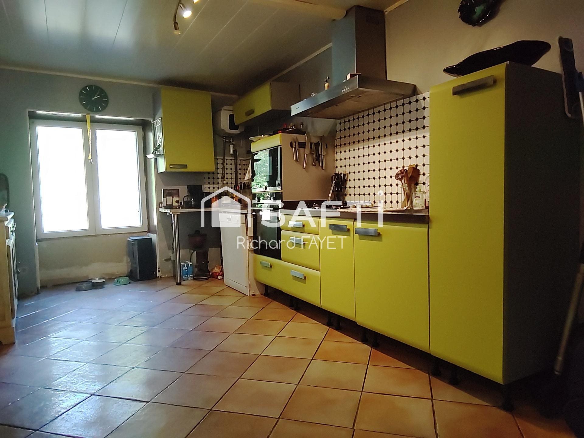 Maison à vendre, 119m², Nieul-le-Virouil