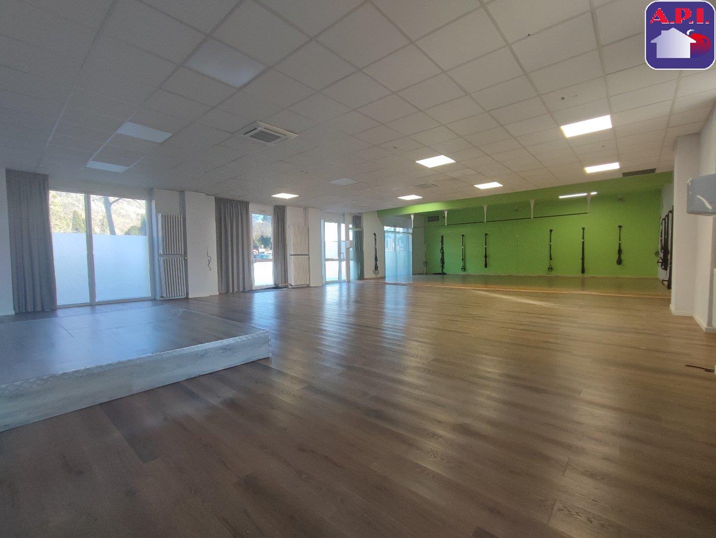 Maison à louer, 450m², Foix