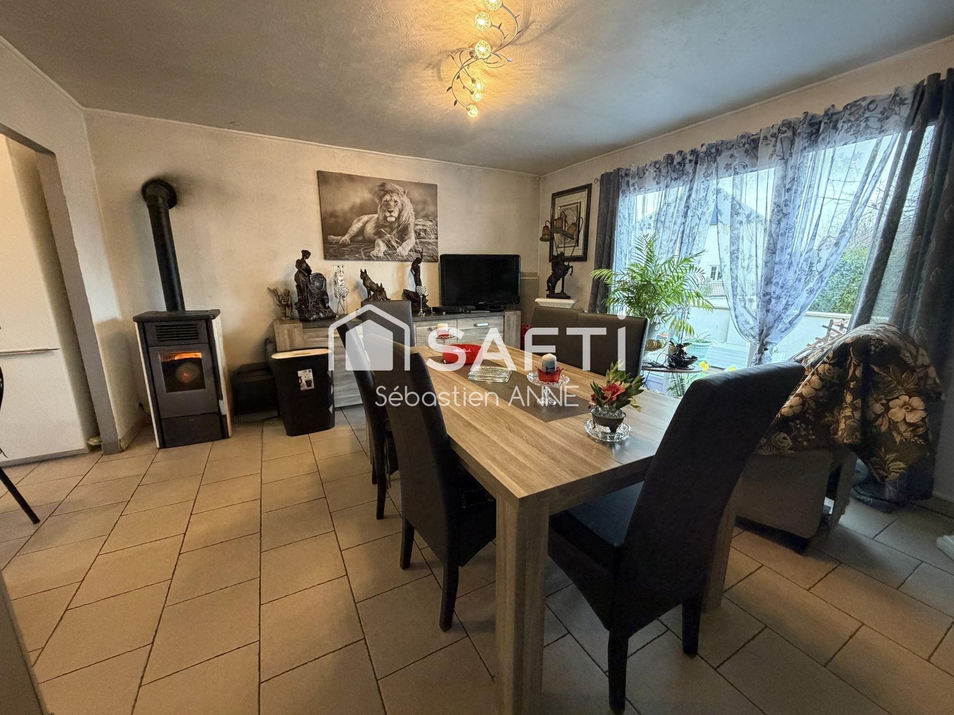 Maison à vendre, 131m², Argences