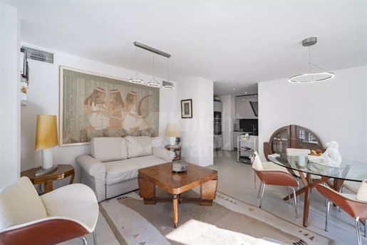 Cannes Centre - 3-bedroom apartment entirely renovated in the heart of Cannes