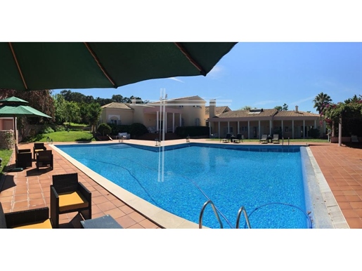 Moradia com piscina e garagem, com licença para alojamento local - Qta Pedro Manso, Sobreda