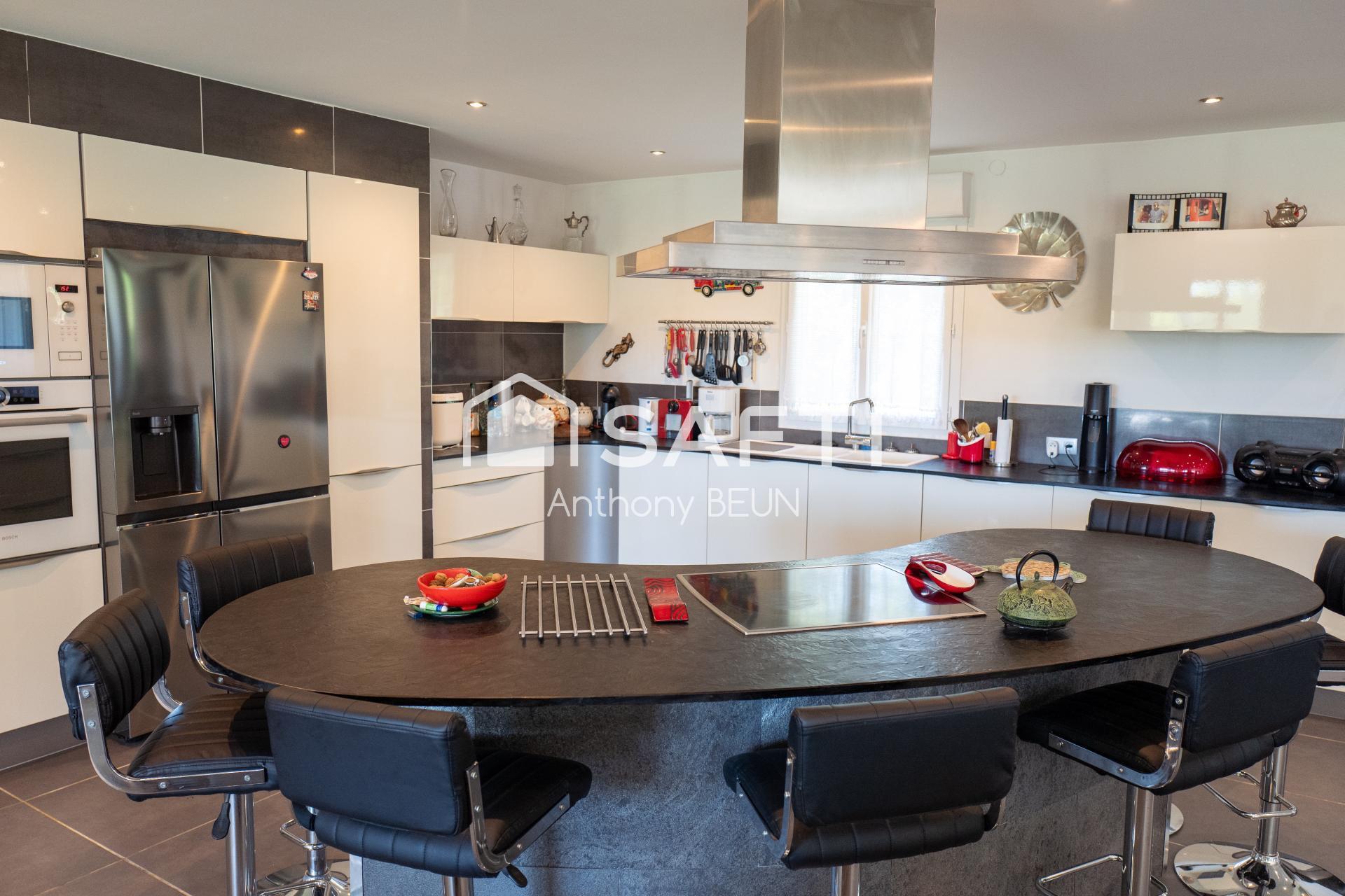 Maison à vendre, 206m², Fressines