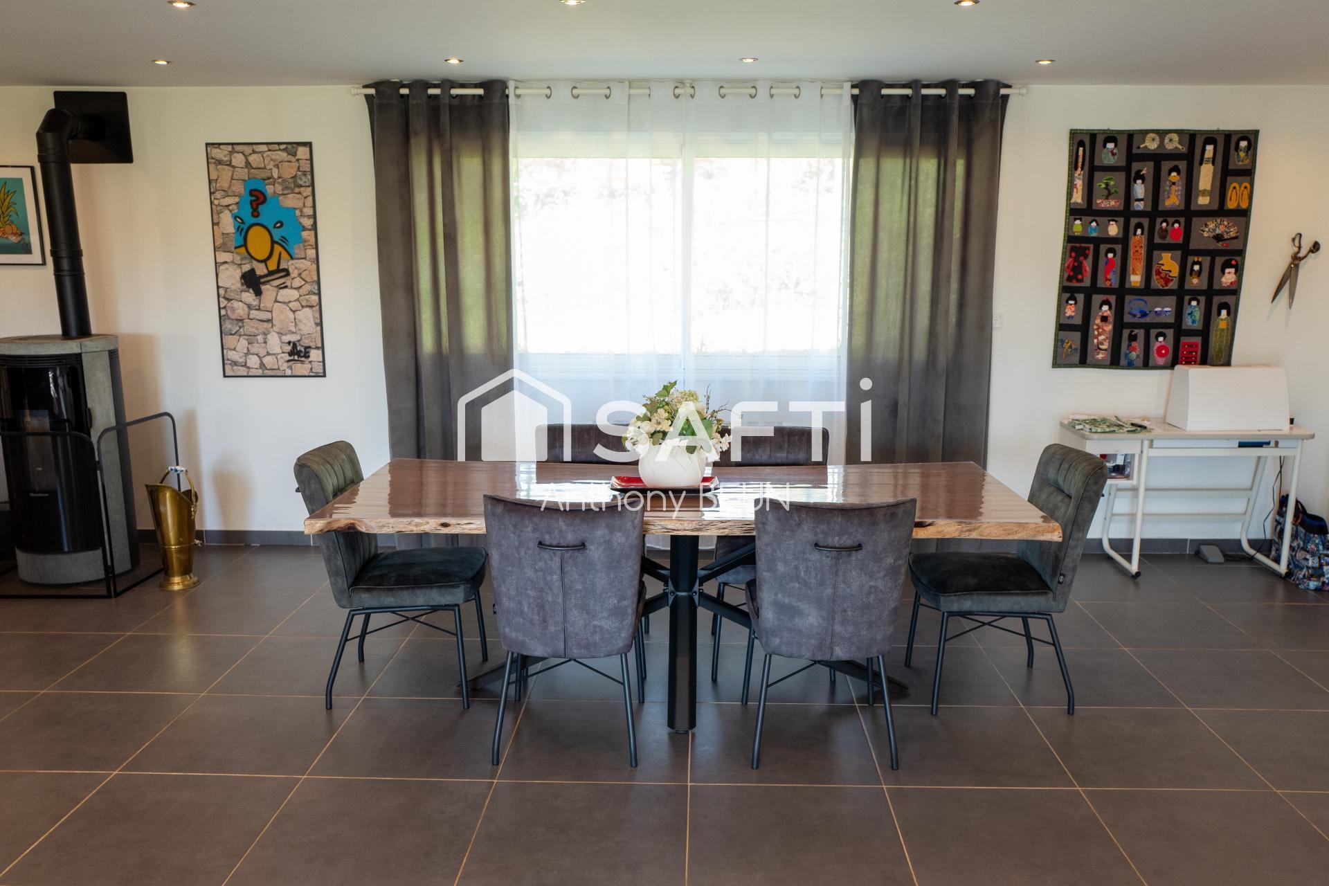 Maison à vendre, 206m², Fressines