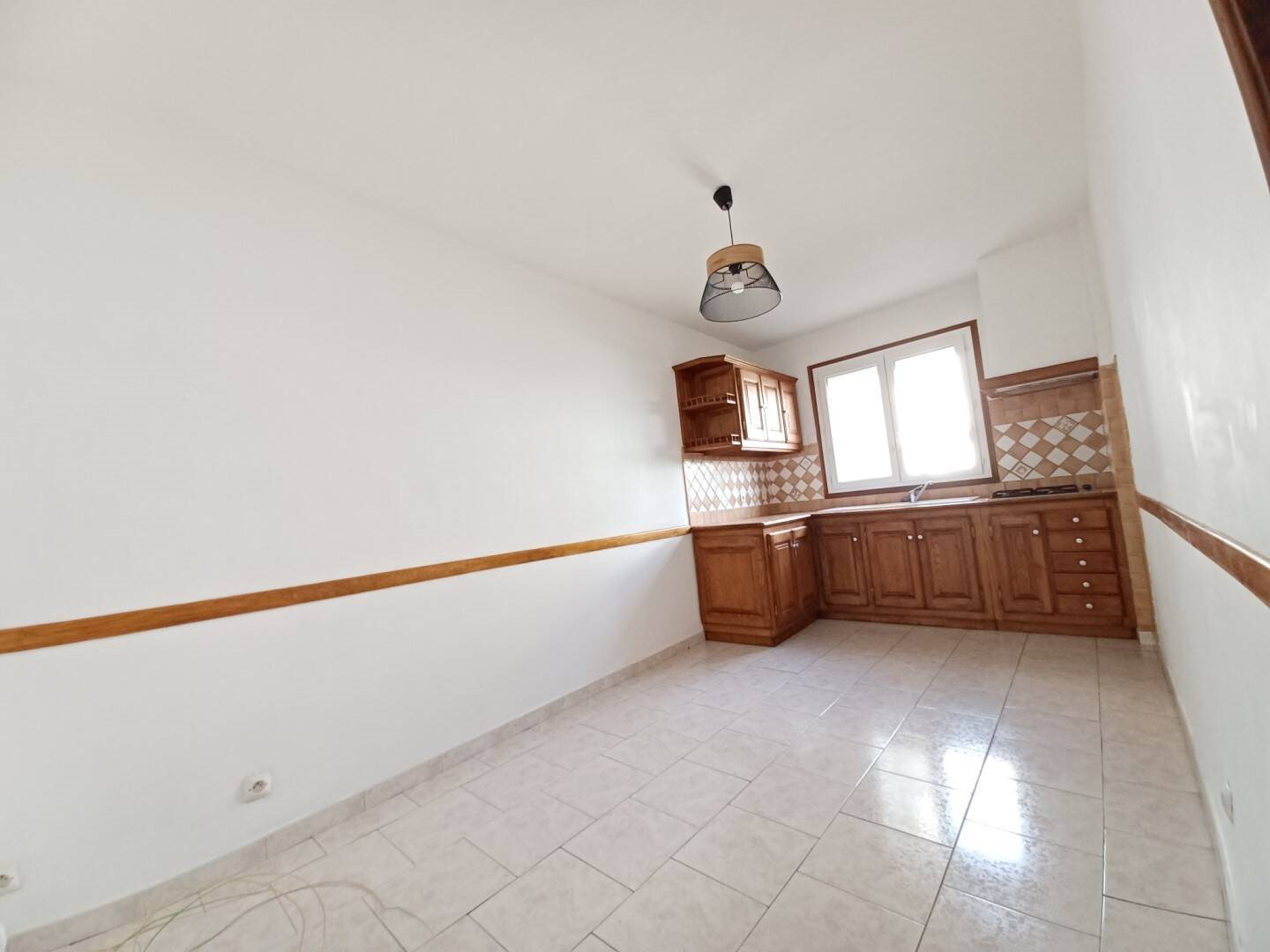 Maison à louer, 97m², Saint-Laurent-de-la-Cabrerisse