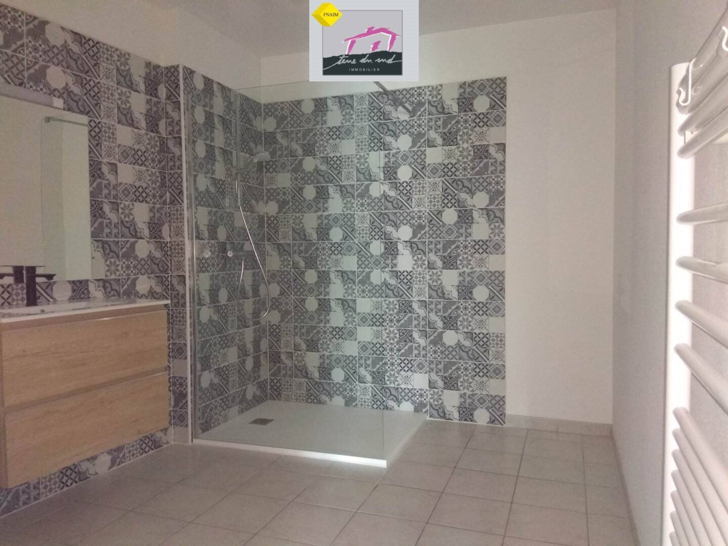 Appartement à louer, 59m², Olonzac