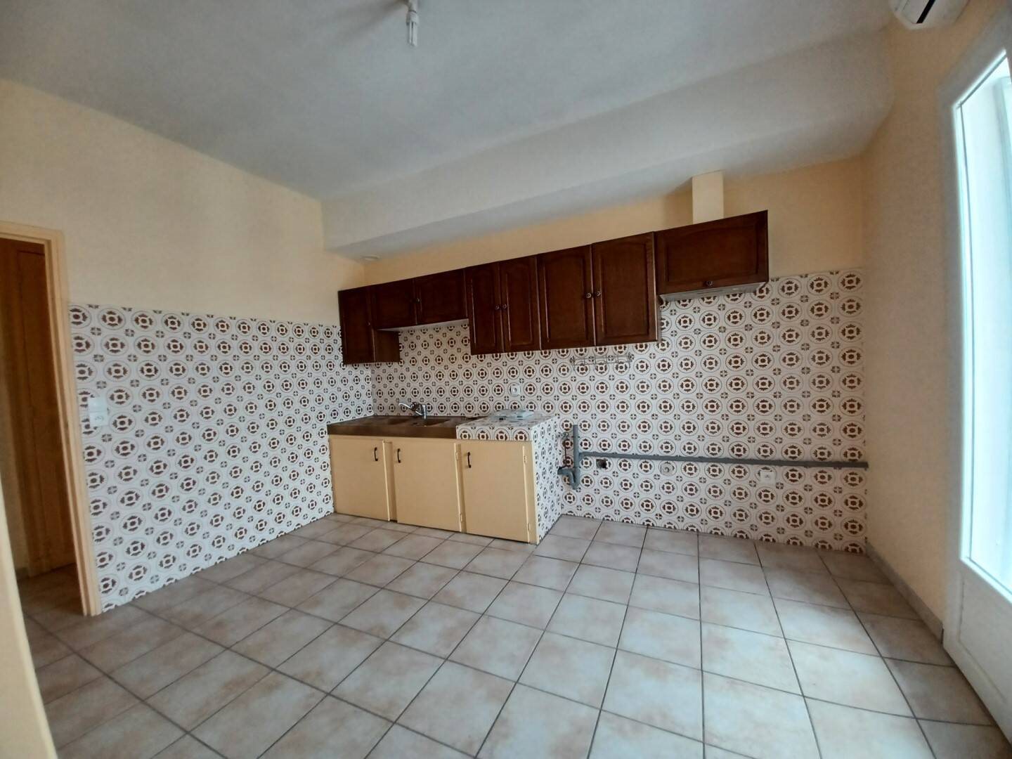 Appartement à louer, 82m², Olonzac