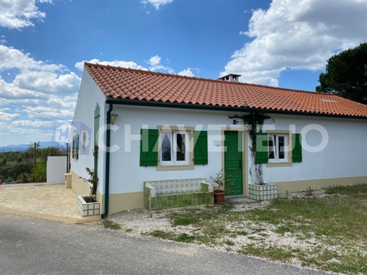 Charmantes renoviertes Haus mit Steincharakter in der Nähe von Tomar