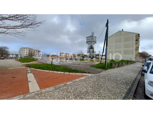 Terreno para construção no centro da Vila de Ferreira do Zêzere.