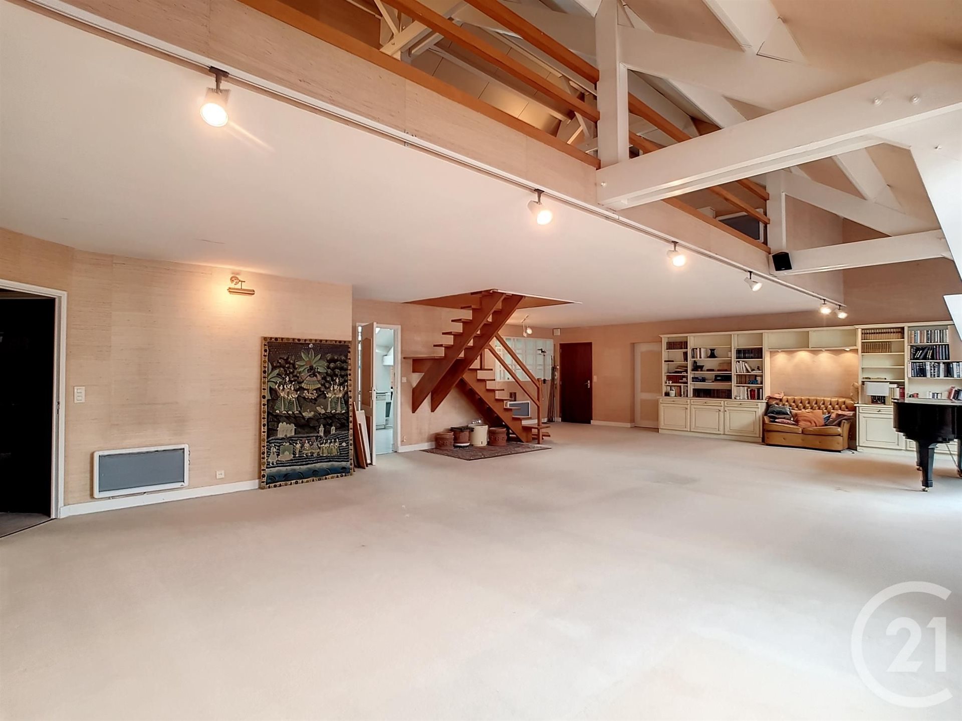 Appartement à vendre, 290m², Salbris