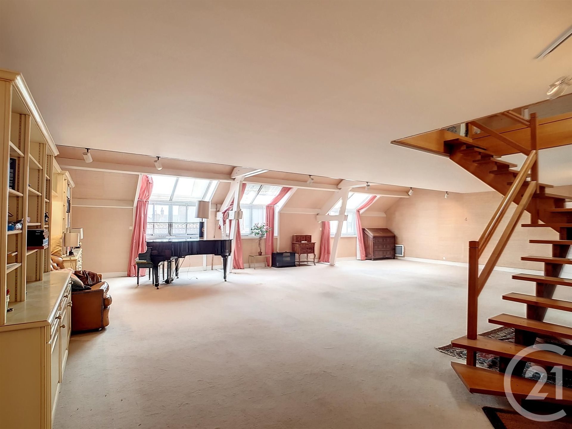 Appartement à vendre, 290m², Salbris