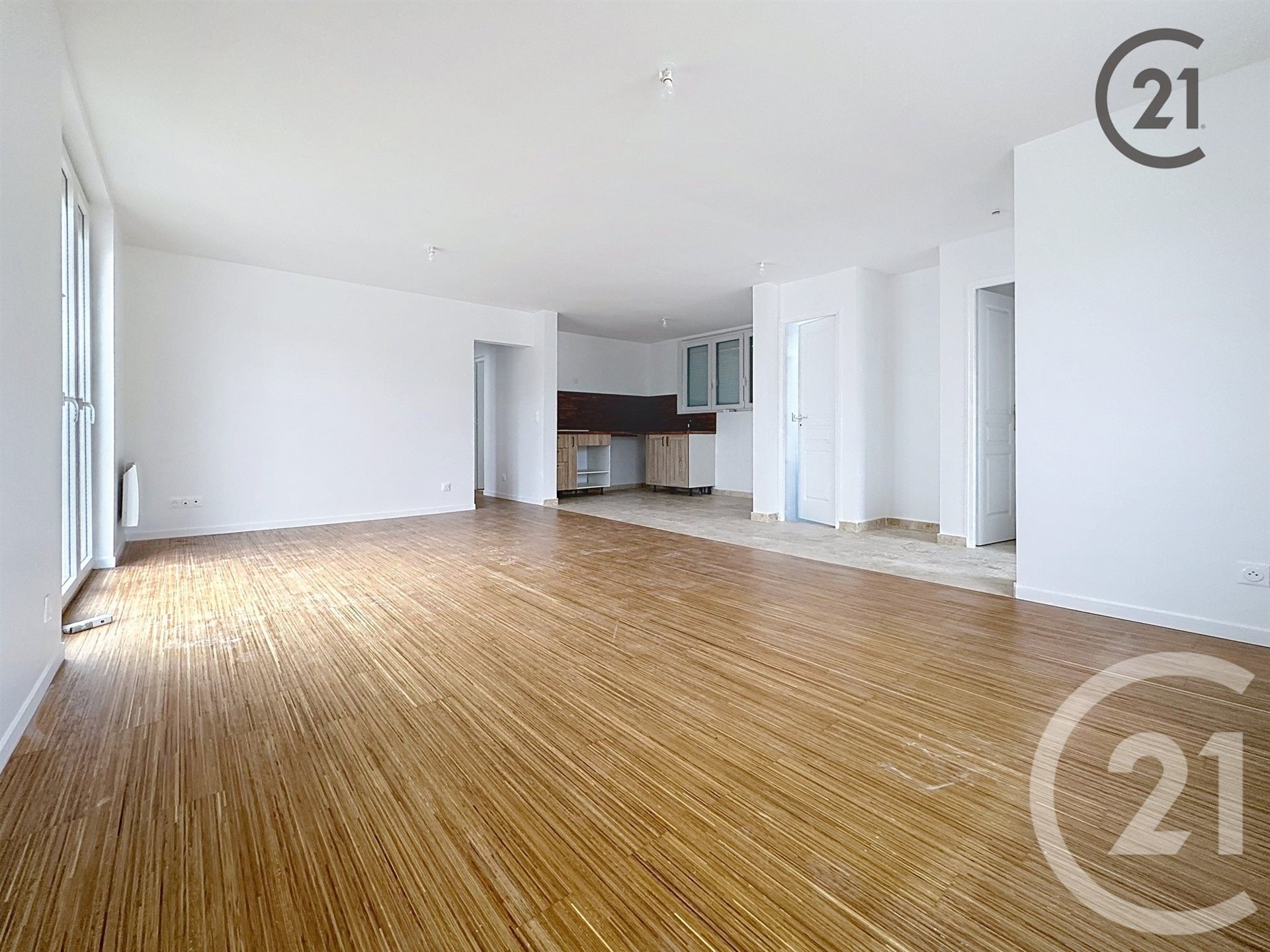 Maison à louer, 78m², Pont-sur-Yonne