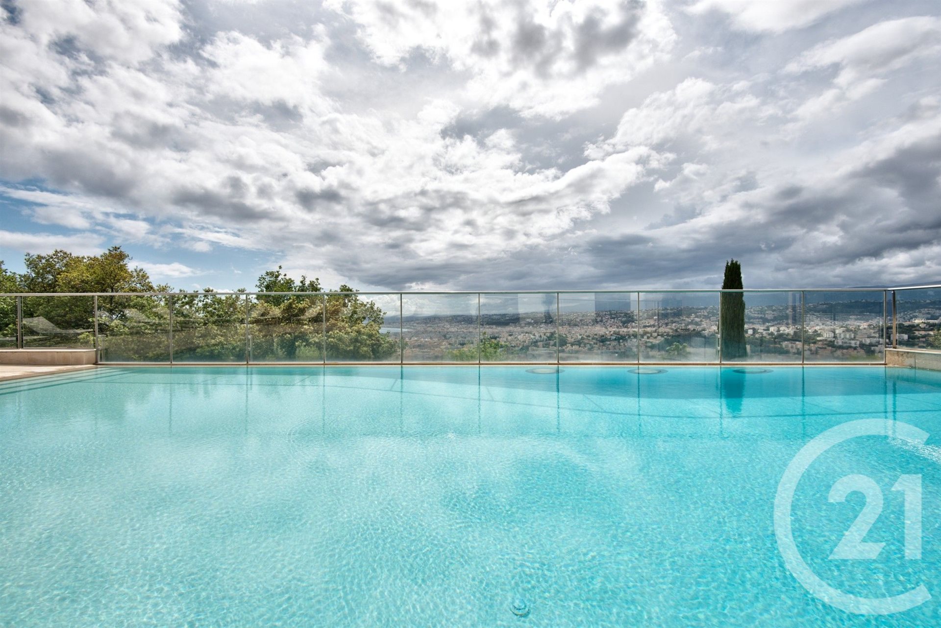 Appartement à louer, 67m², Nice