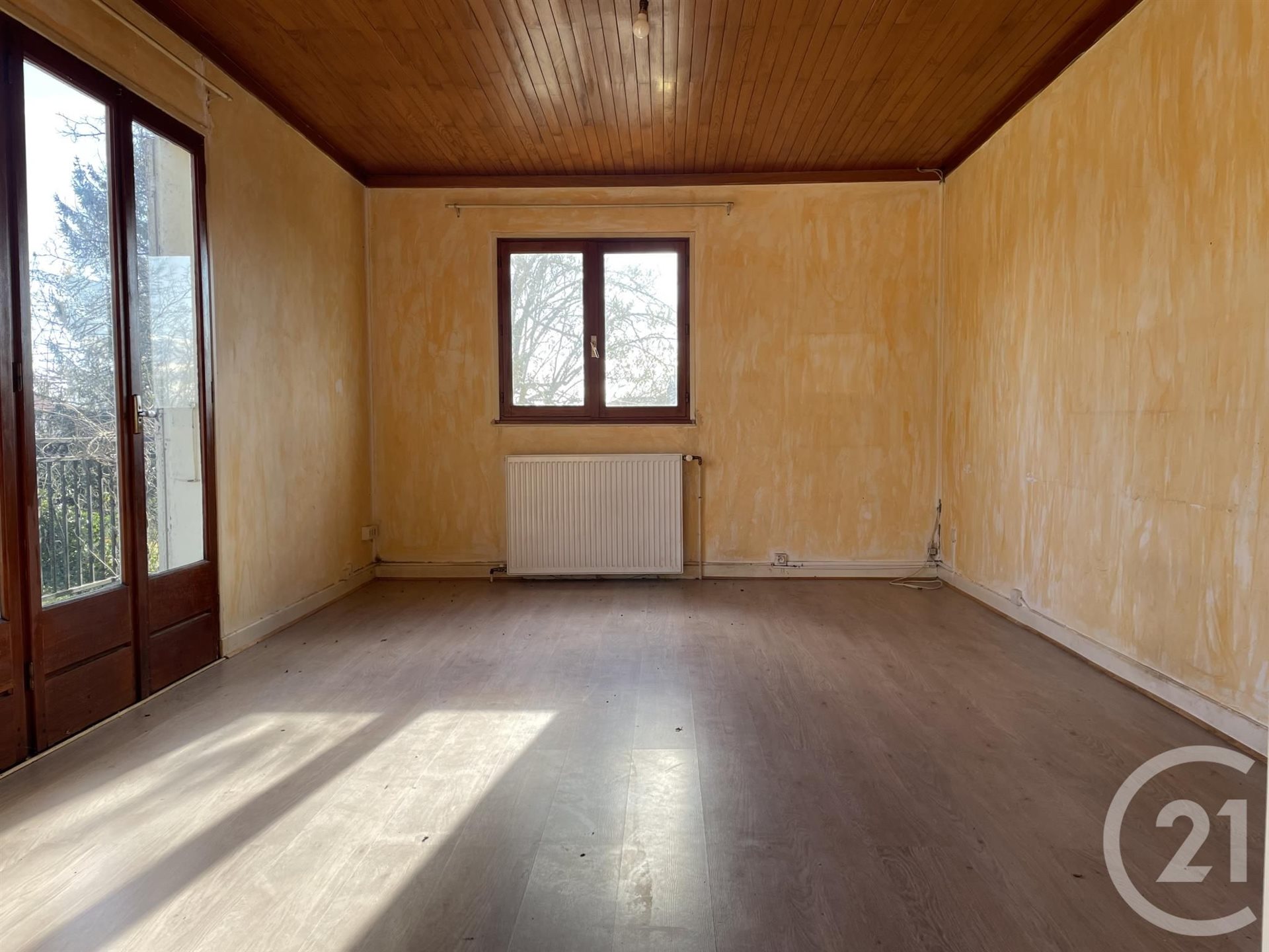 Maison à vendre, 69m², Villieu-Loyes-Mollon