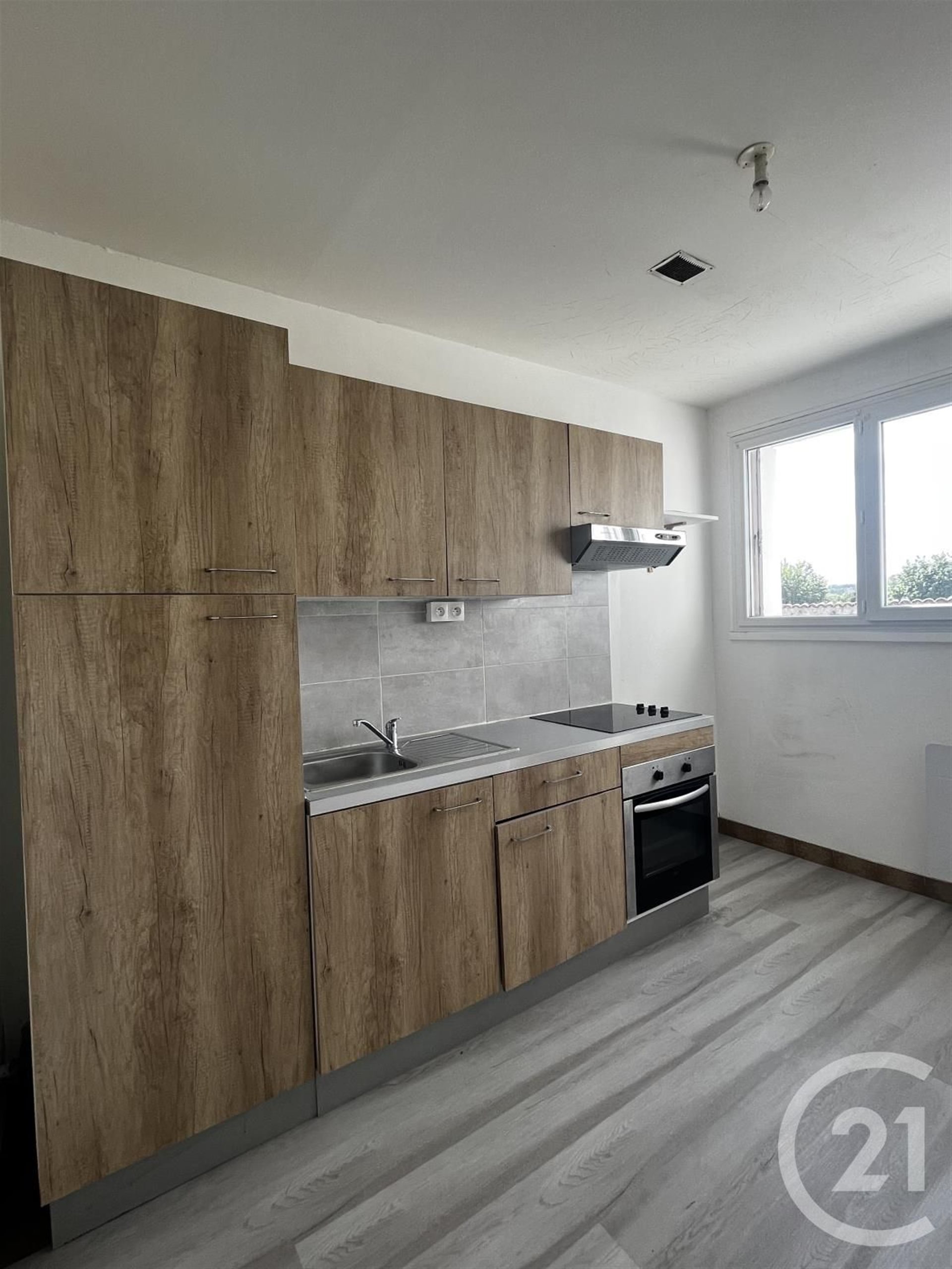 Appartement à louer, 61m², Arpajon-sur-Cère