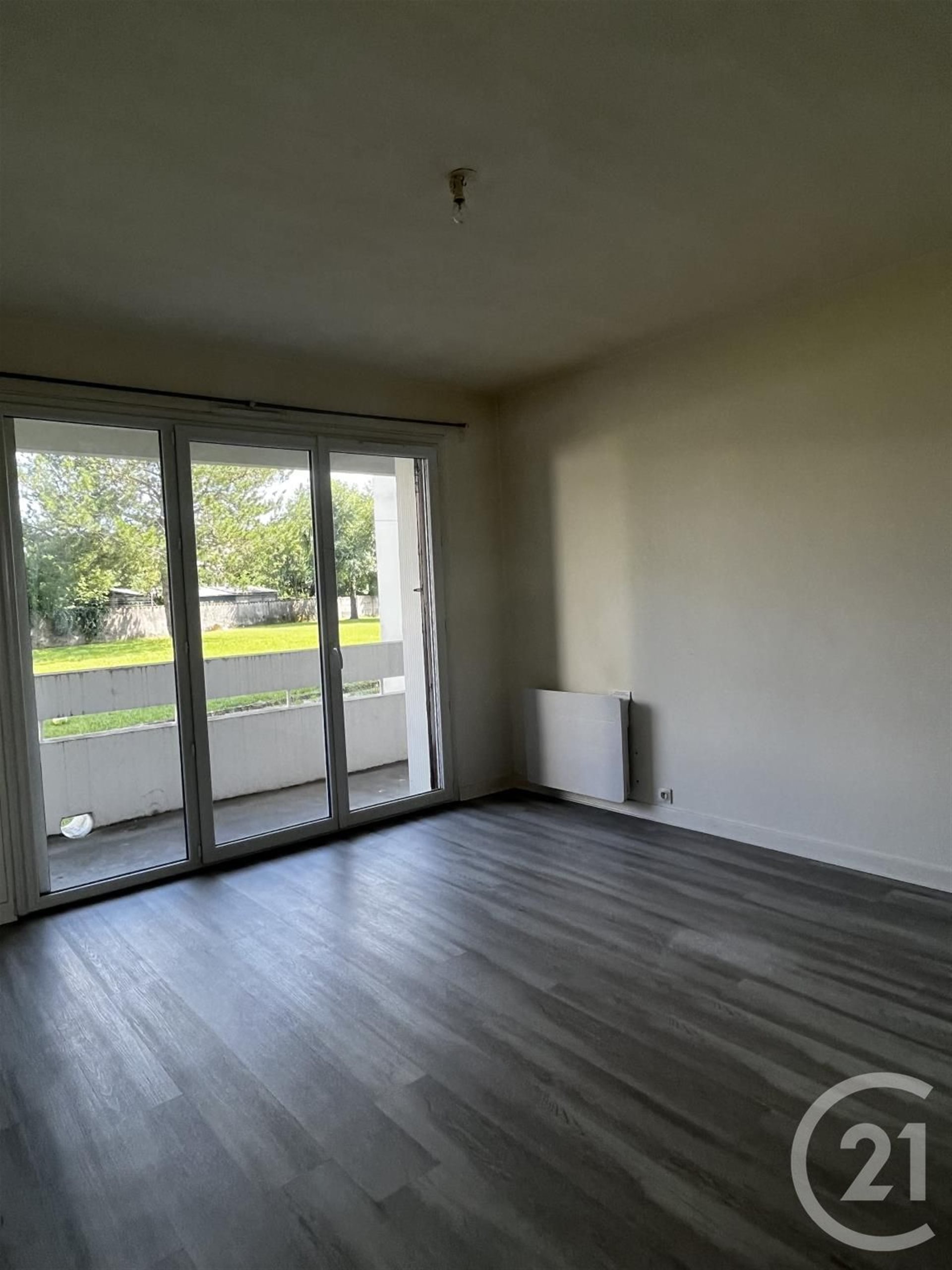 Appartement à louer, 61m², Arpajon-sur-Cère