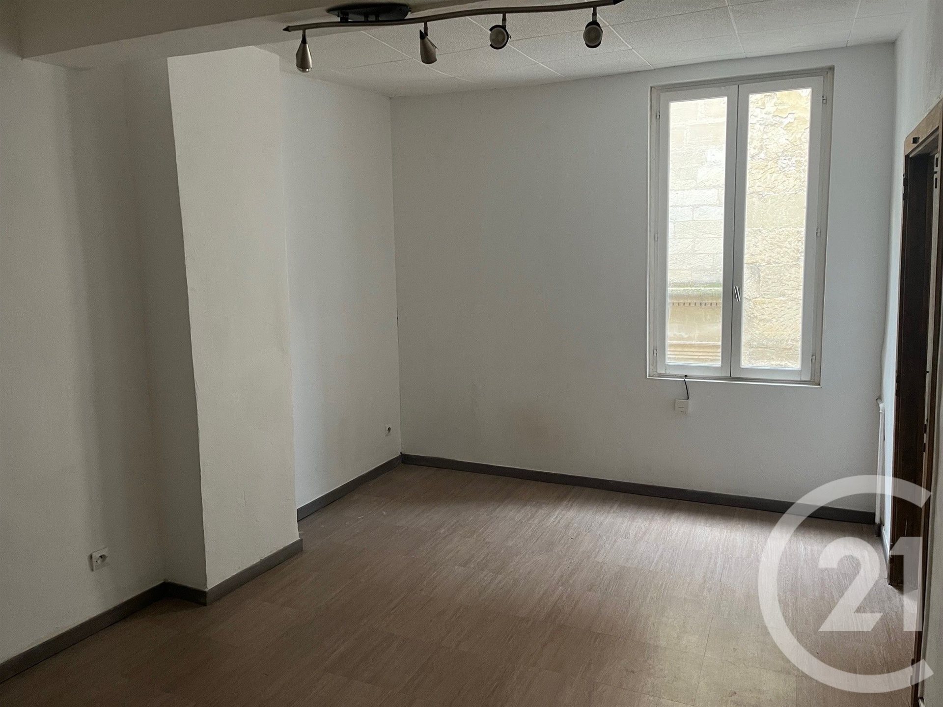 Appartement à louer, 42m², Sommières