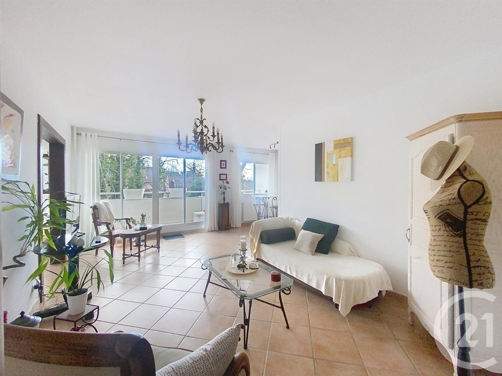 Appartement à vendre, 80m², Saint-Max