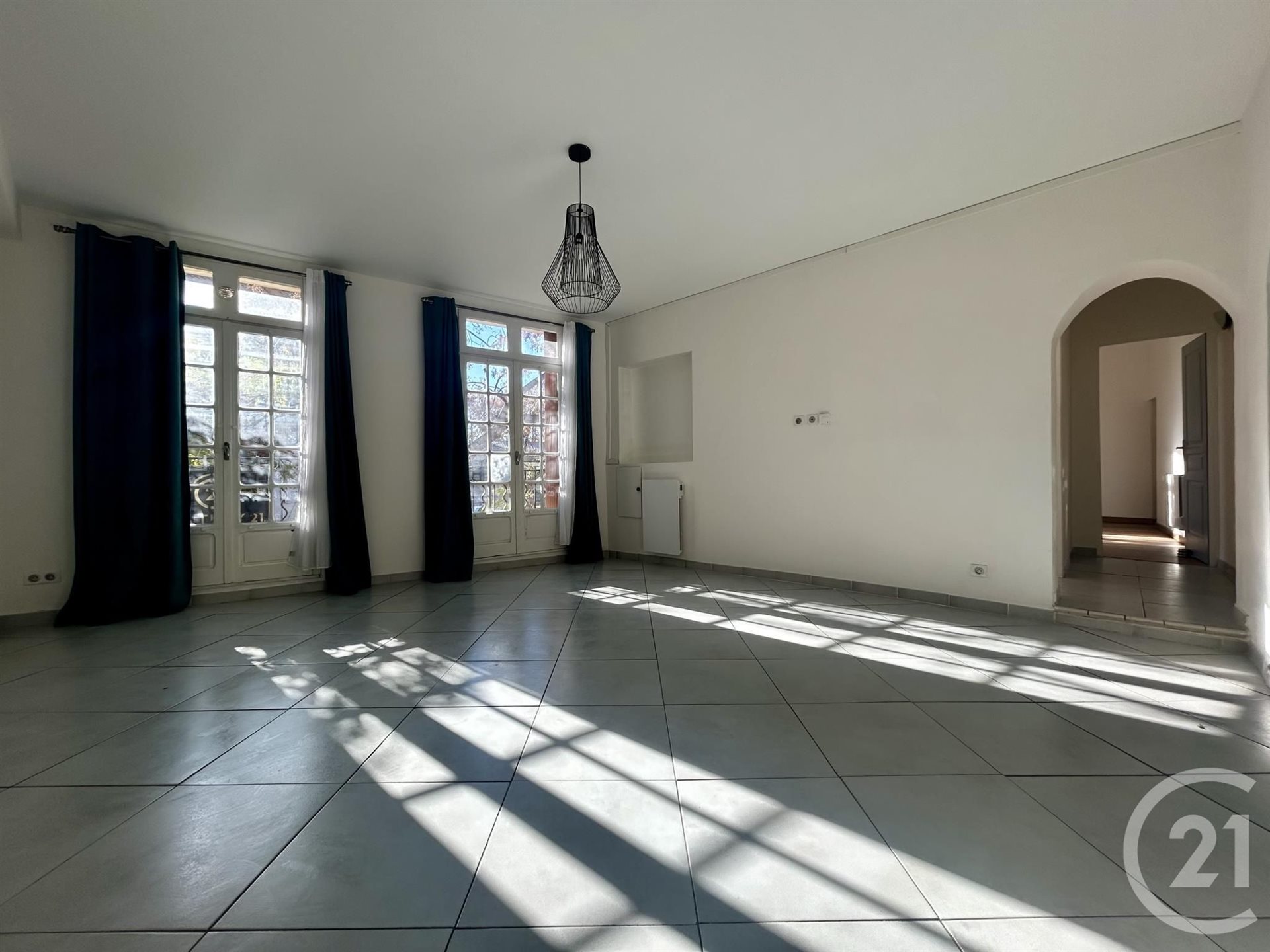 Appartement à louer, 77m², Lunel