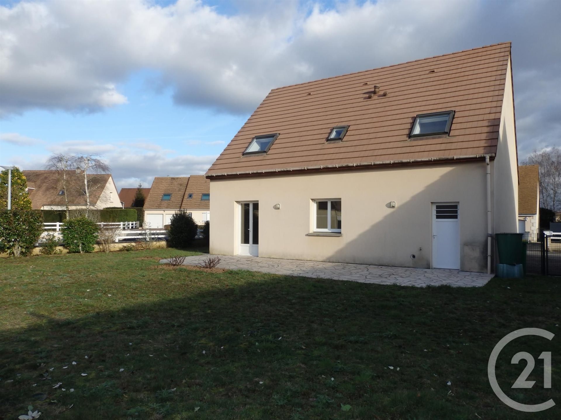 Maison à louer, 107m², Ruaudin