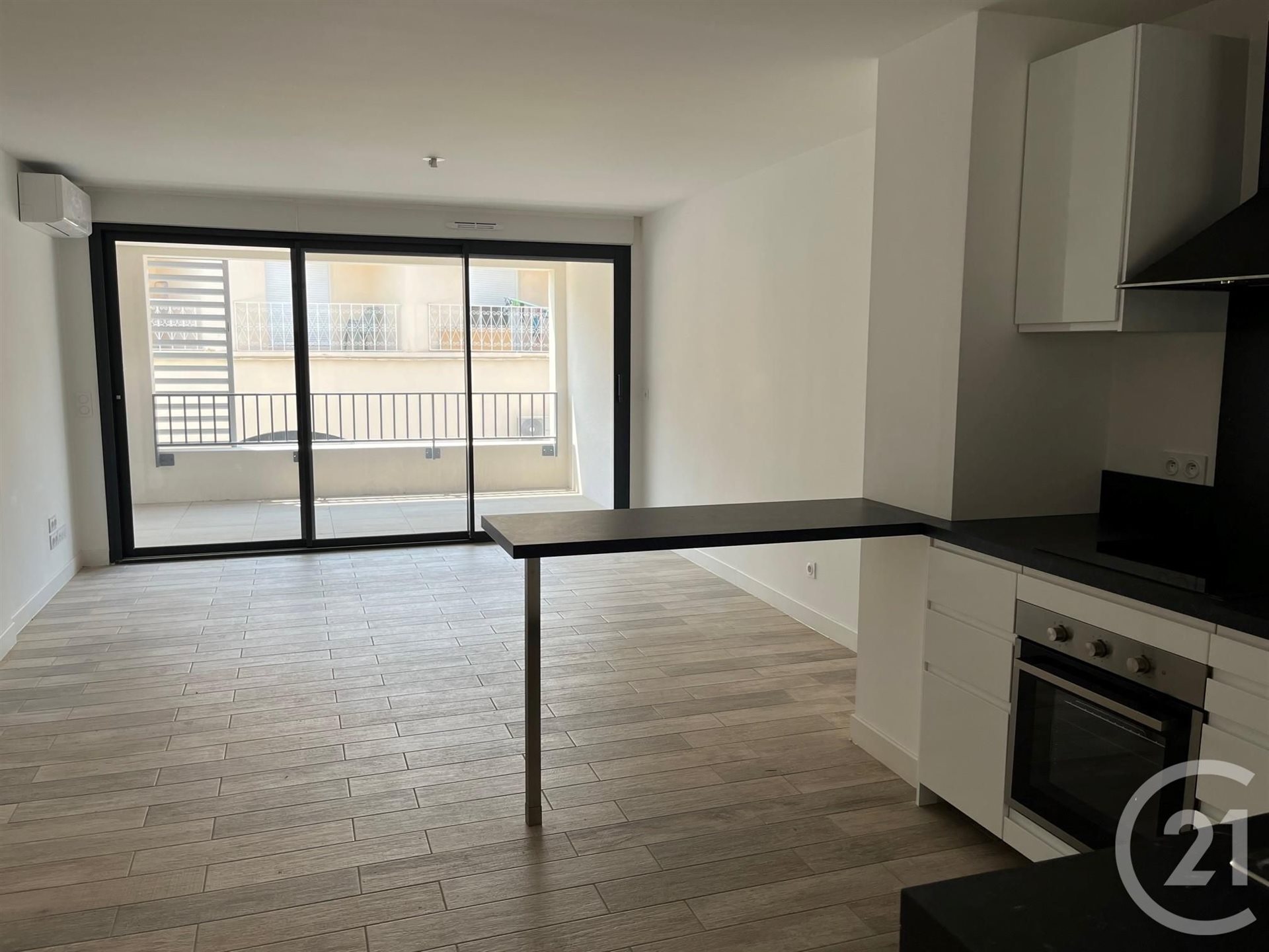 Appartement à louer, 44m², Mèze