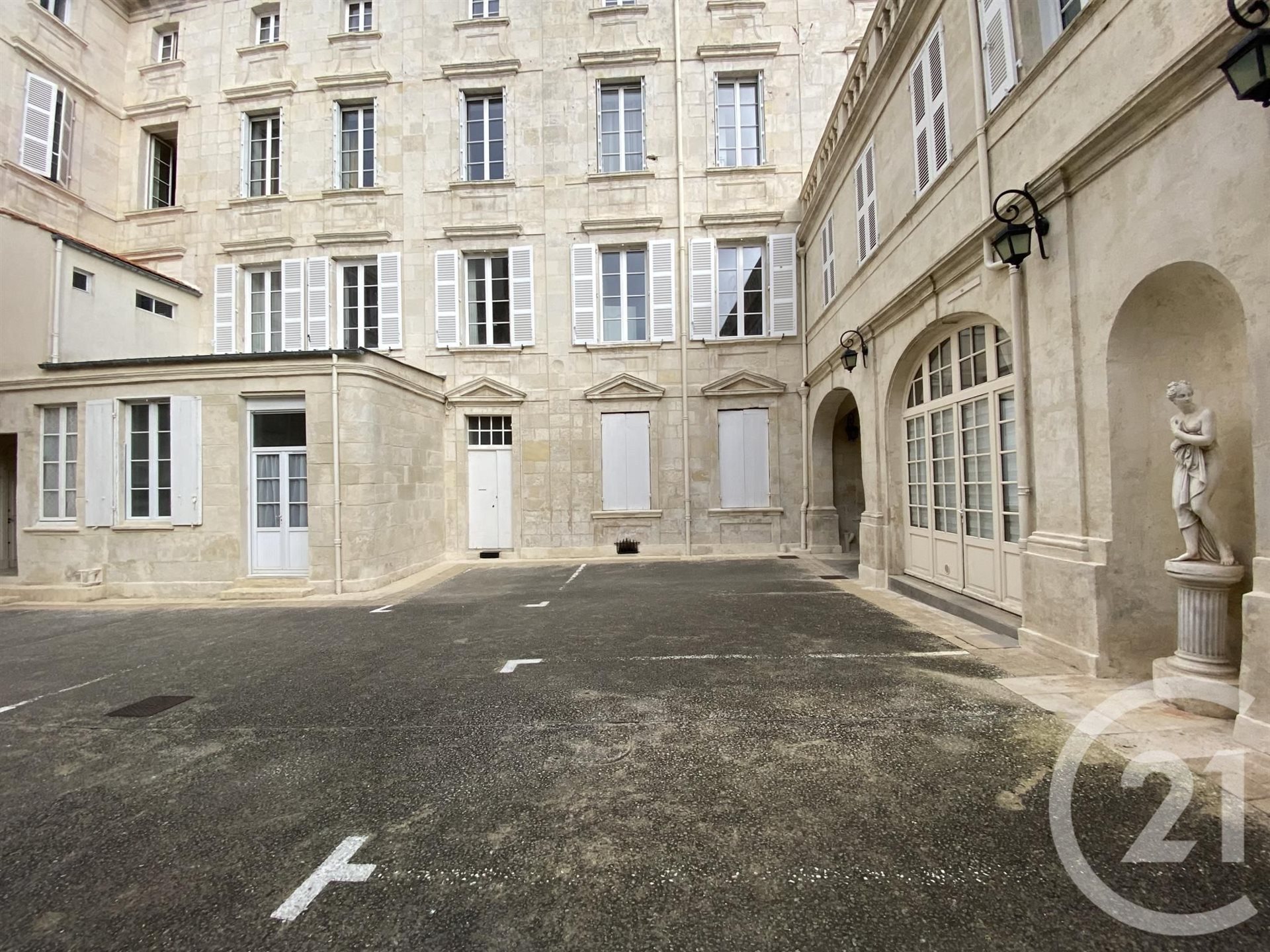 Appartement à louer, 37m², Rochefort