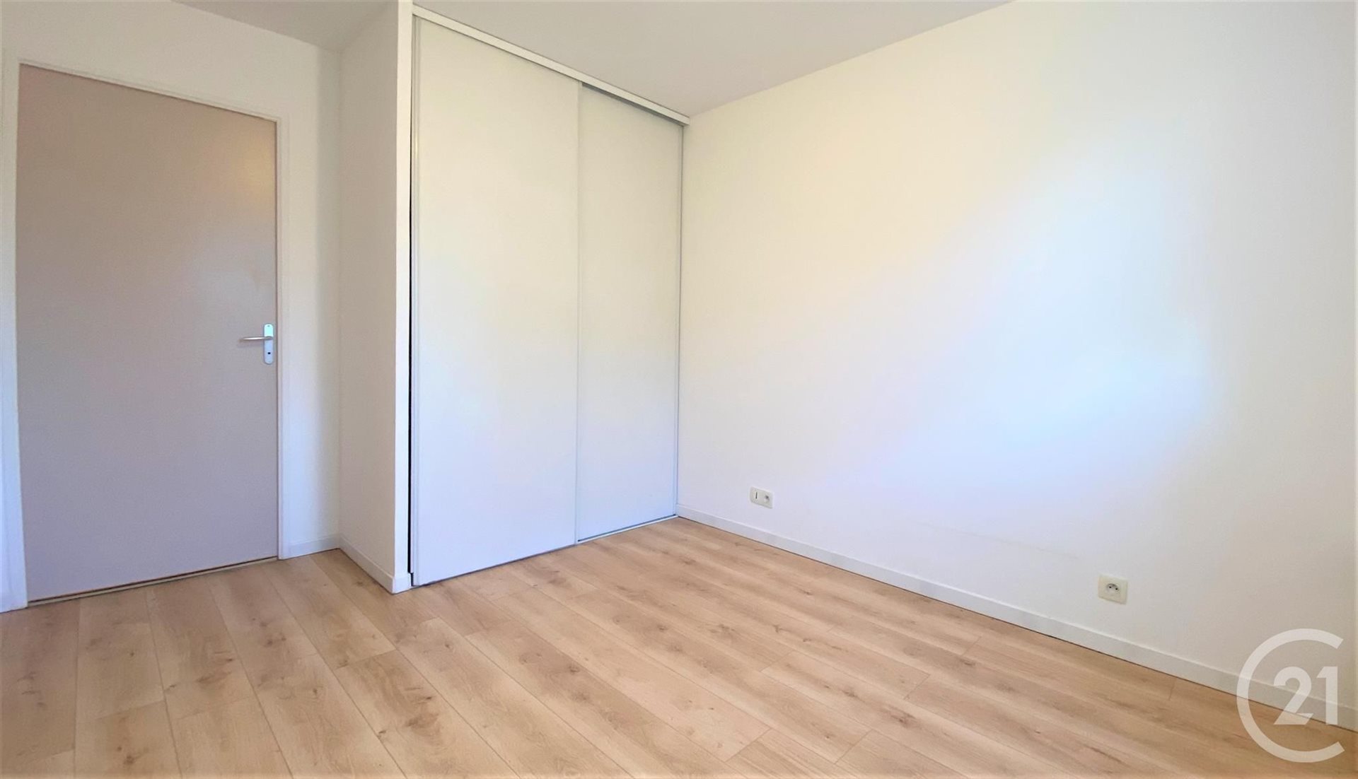 Appartement à louer, 45m², Trappes
