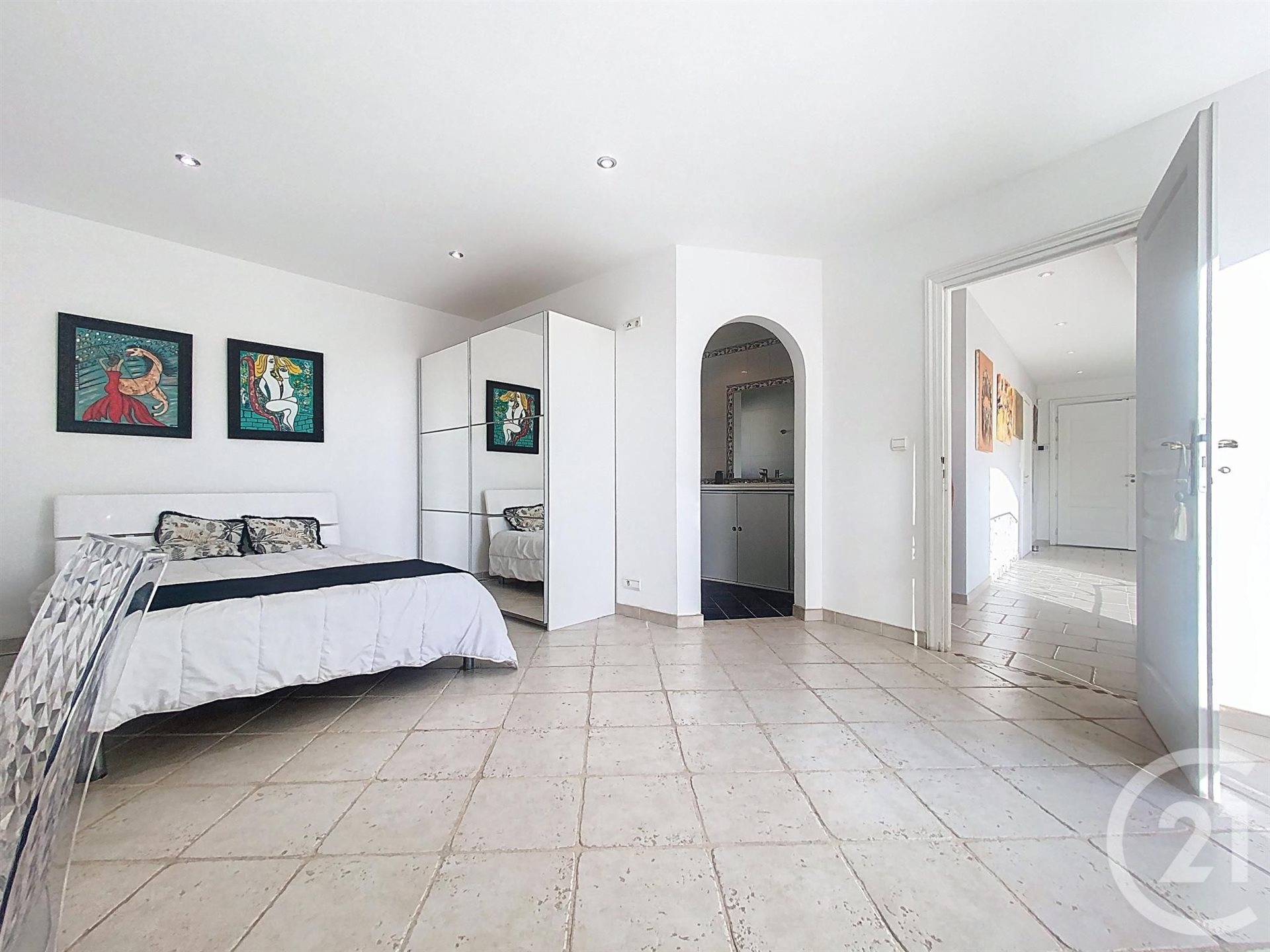 Maison à louer, 200m², Saint-Laurent-du-Var