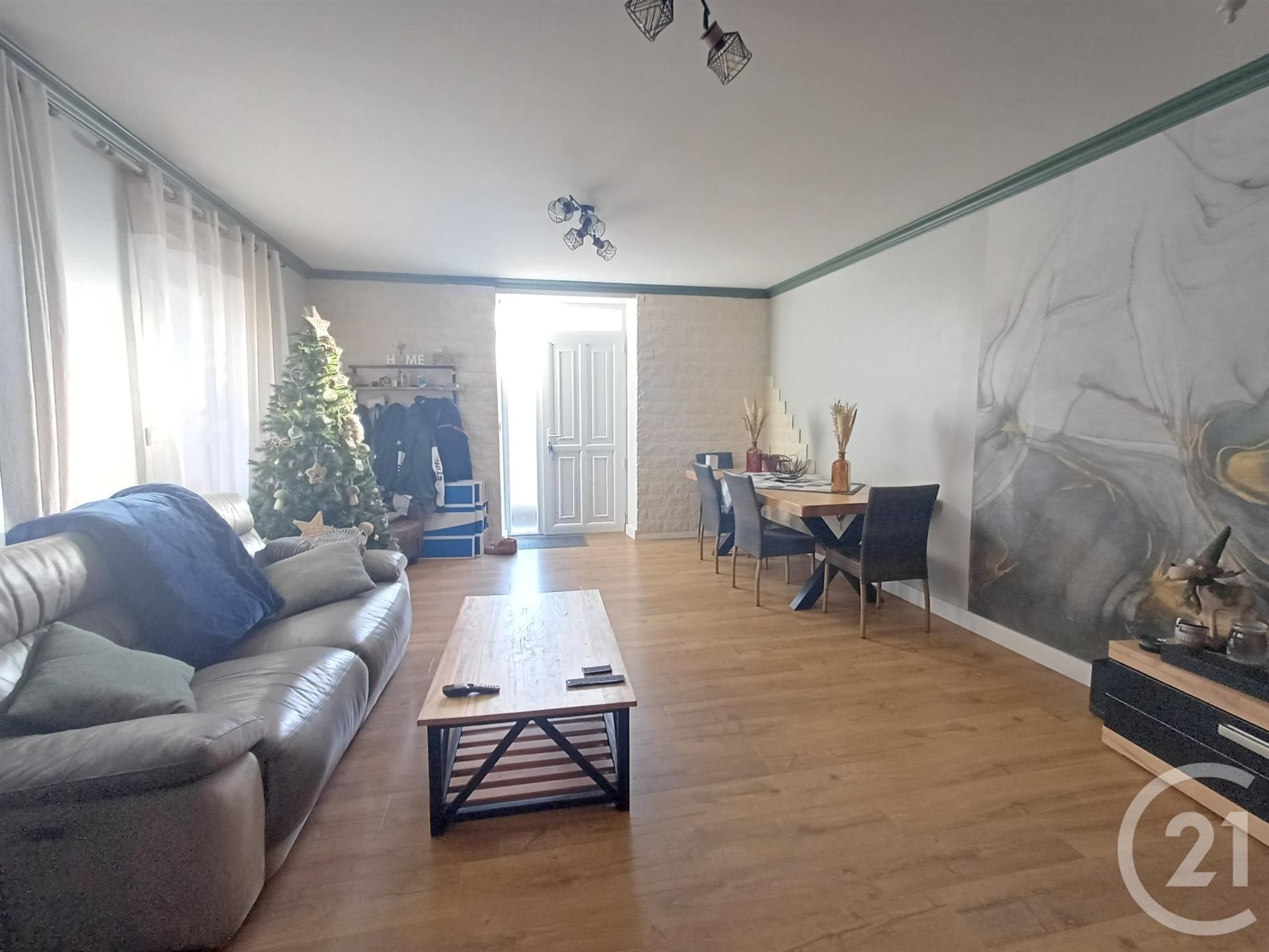 Maison à louer, 106m², Dangé-Saint-Romain