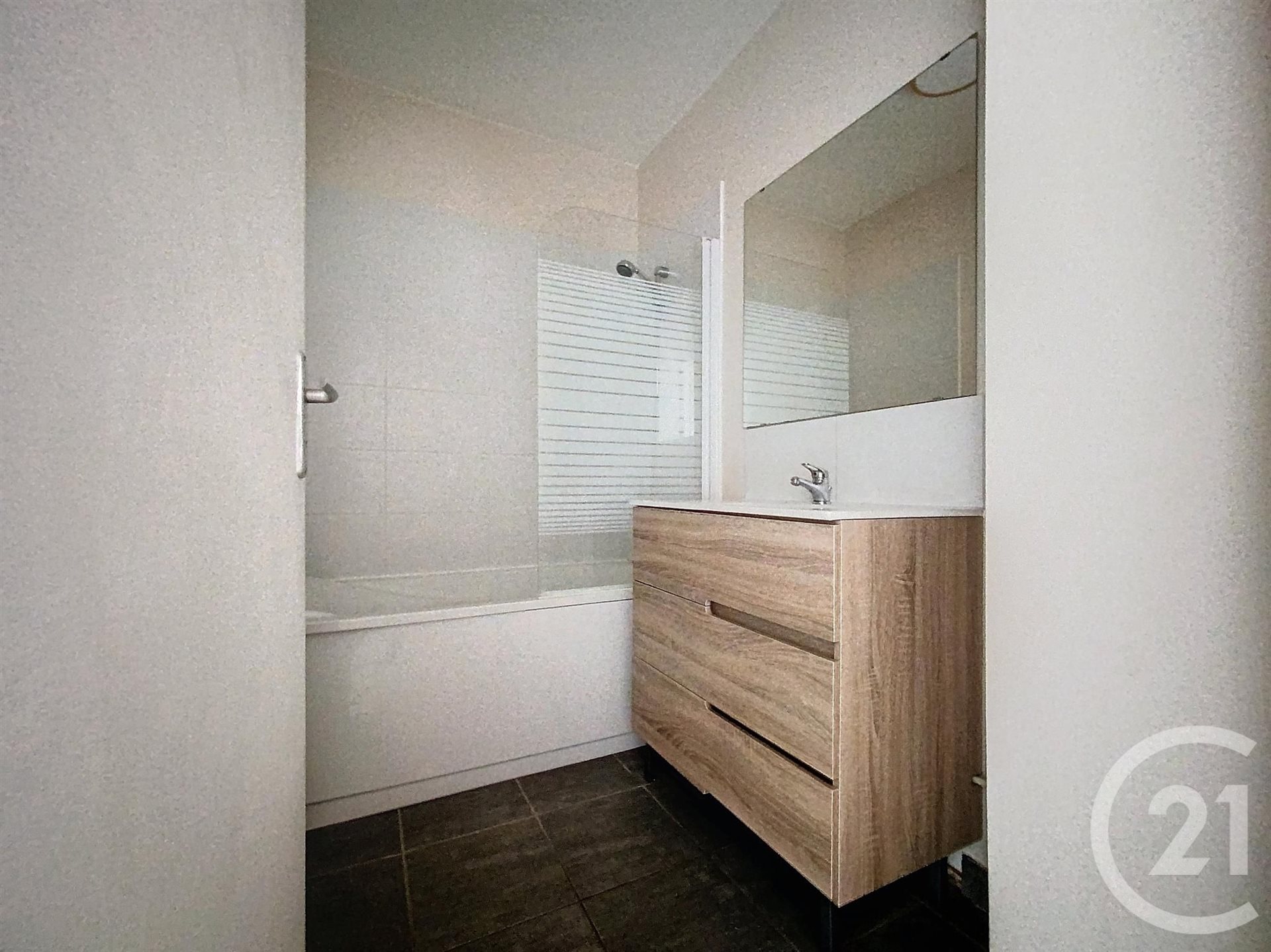 Appartement à louer, 52m², La Chapelle-Saint-Luc